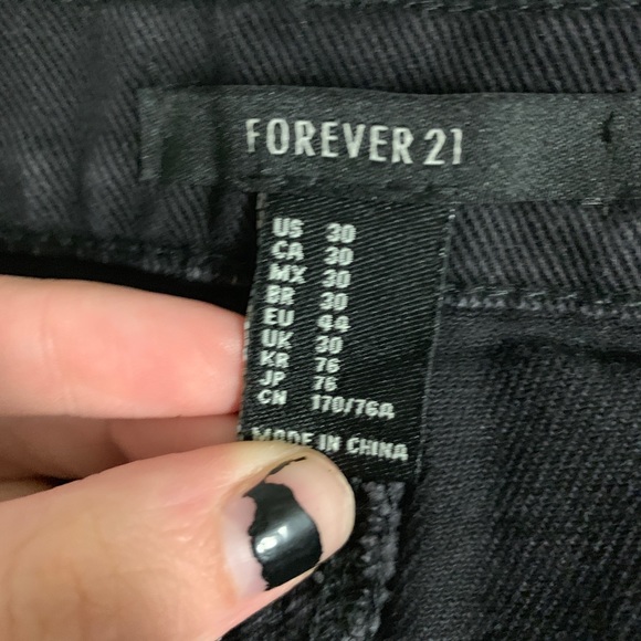 Black jean lace-up shorts - Picture 3 of 3